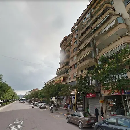 Pensión Main Boulevard View Apt Tirana